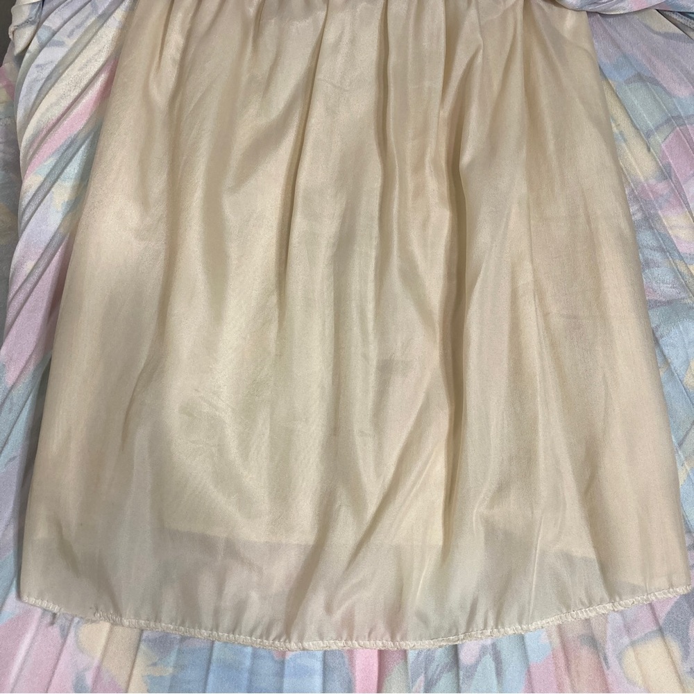 Multicolored Abstract Satin Pleated Skirt - Size Small - Picture 9 of 11